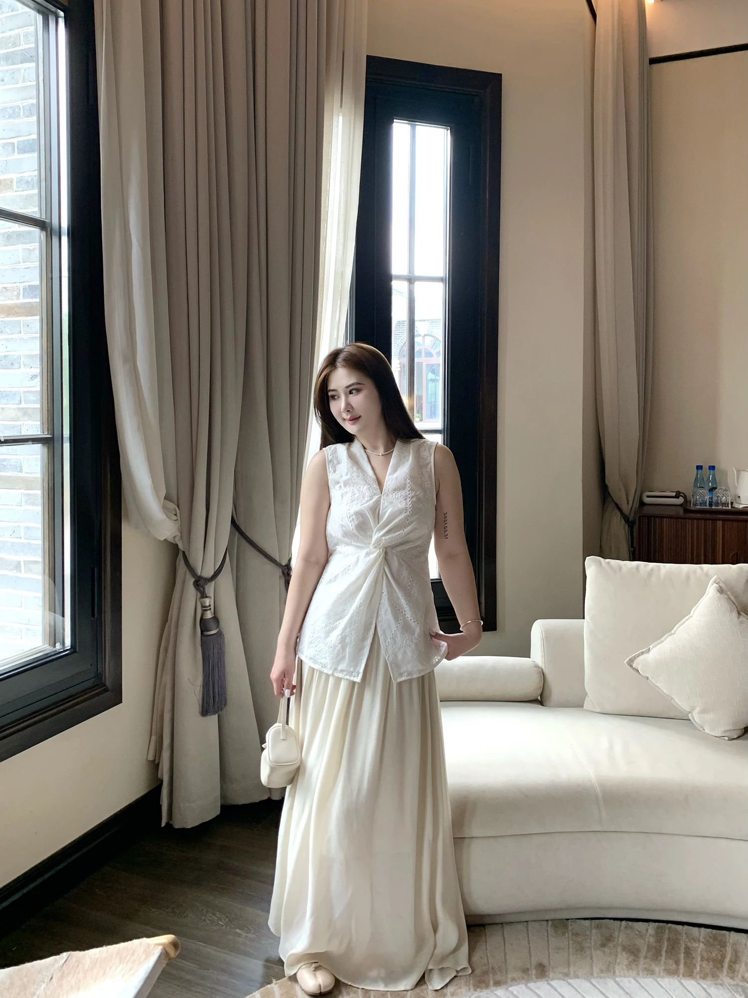 

ChubbyGirl Embroidered Lace Svel Top Waist Cinching Slimming Summer Faion Women's Vest Tank Top