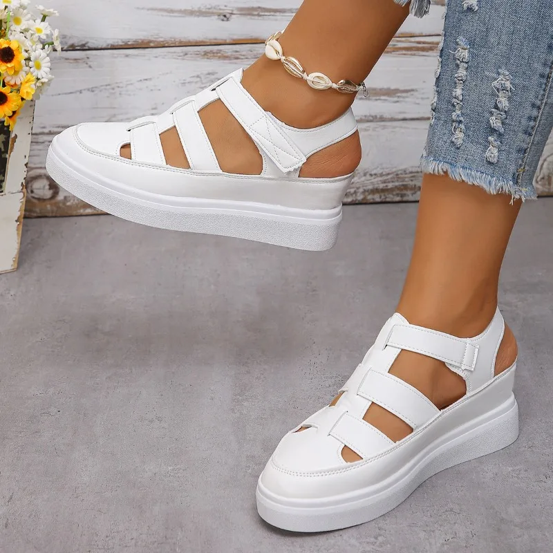 Women\'s casual  Summer fashion new slope heel sandals women\'s thick soled anti slip beach sandals Women\'s Sports