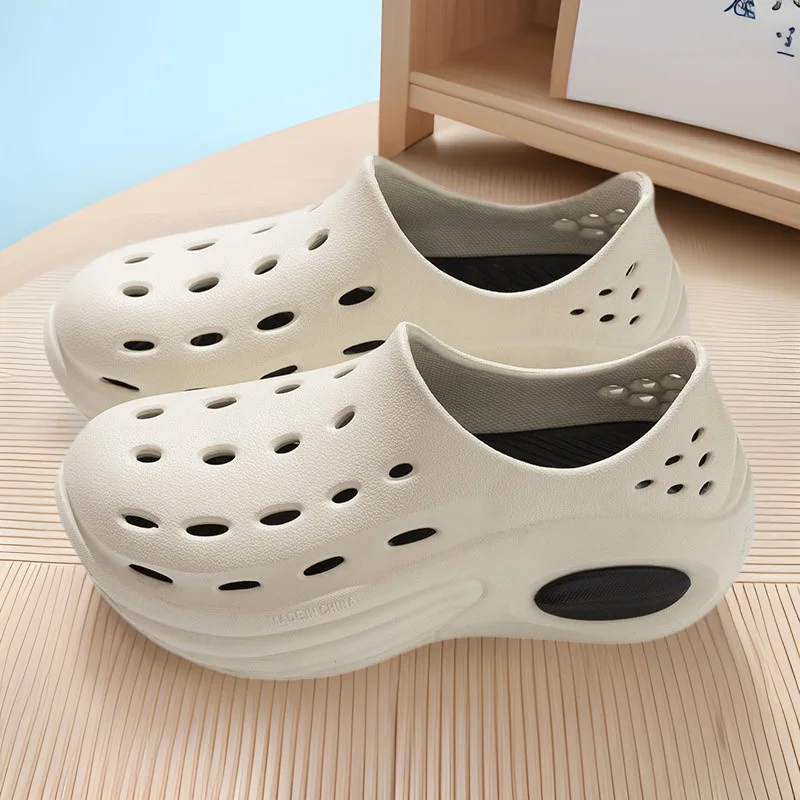 2026 Summer Beach Sandals Unisex Casual Garden Clogs Outdoor Wide Toe Cross Sandals for Ladies Non Slip House Shower Slippers