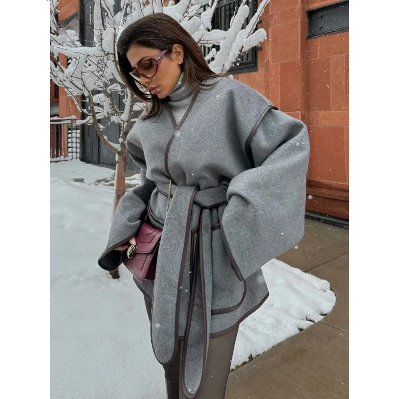 

Elegant Contrast Loose Women's Coat with Belt V-neck Long Sleeve Pockets Casual Oversize Coats 2024 Autumn Lady Street Outerwear