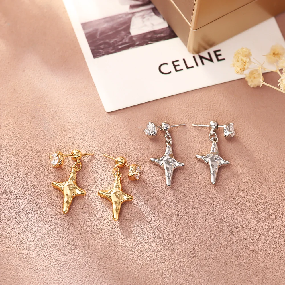 

Fashionable and exquisite diamond star earrings, cold style simple temperament earrings, niche personalized earrings