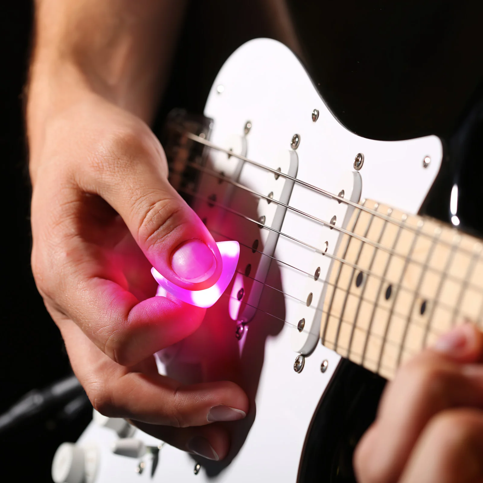

3 Pcs LED Guitar Picks Luminous Acoustic Pick White Green Purple Light ABS Material Night Play Durable Smooth Sound