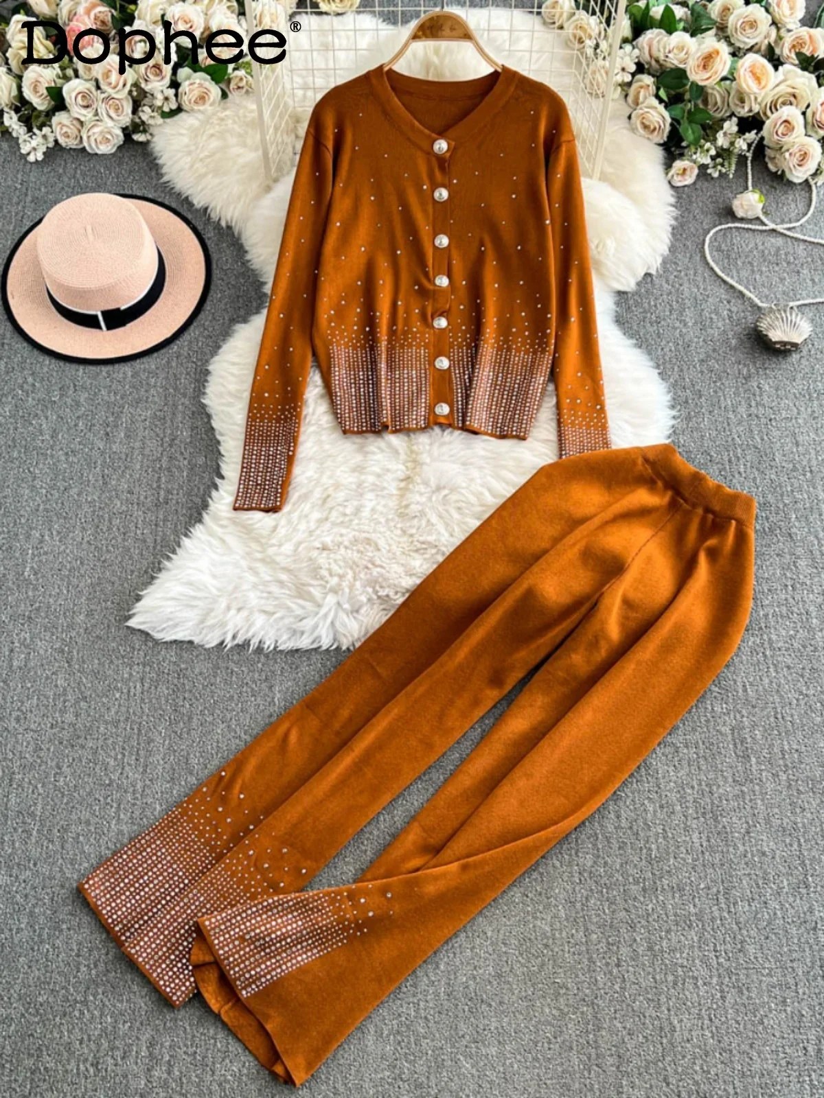 

Contrasting Color Diamond-encrusted Long-sleeved Knitted Cardigan and Wide-leg Pants Two-piece Women Autumn Fashion Casual Suit