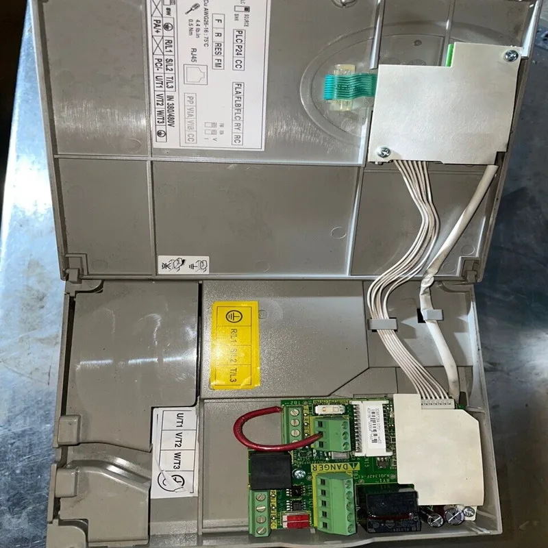 في حالة جيدة محول التردد ATV21HU40N4 في المخزون