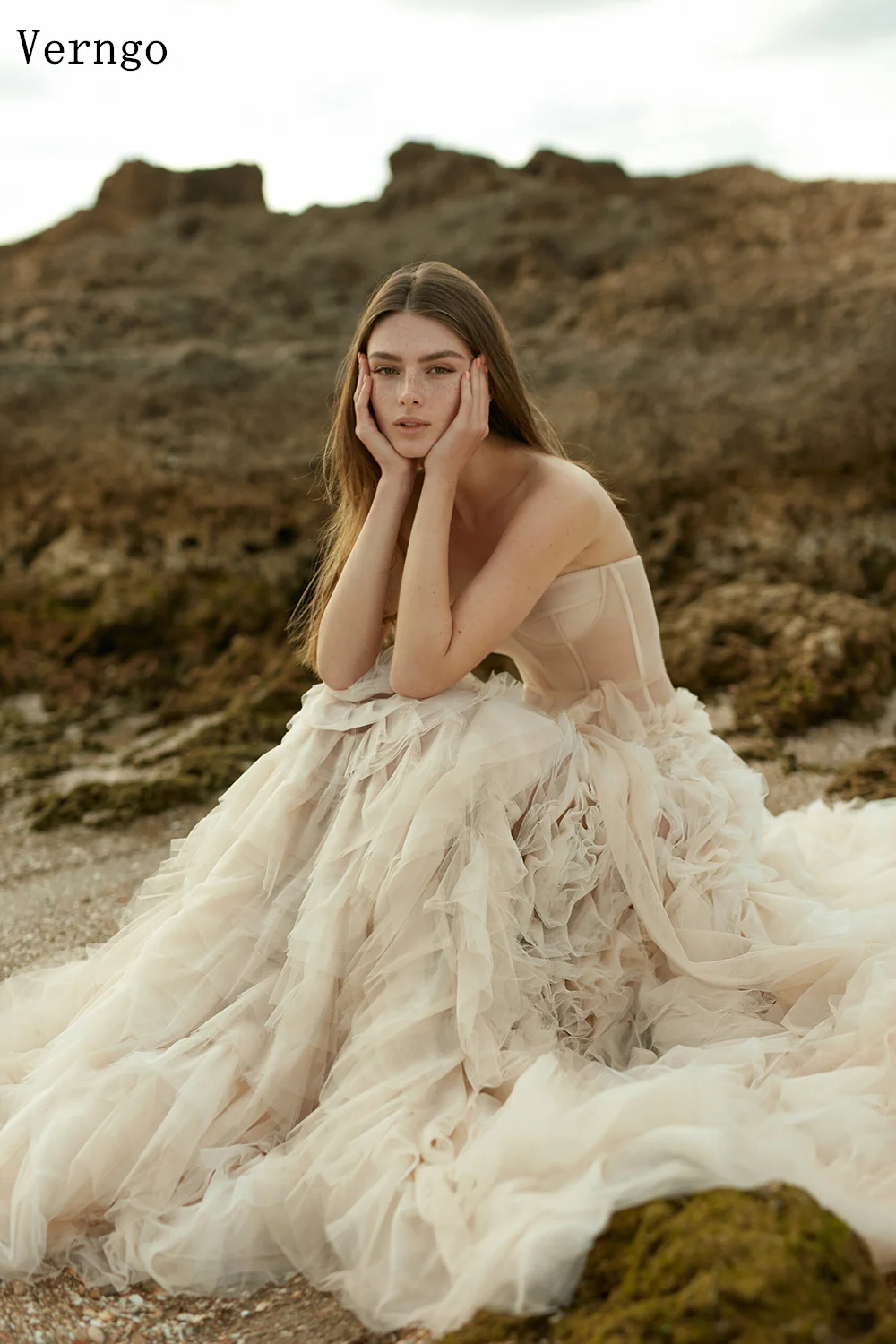 Gaun pengantin kain Tule vervy Lv gaun pengantin putri elegan Sweap pantai kereta gaun pengantin disesuaikan