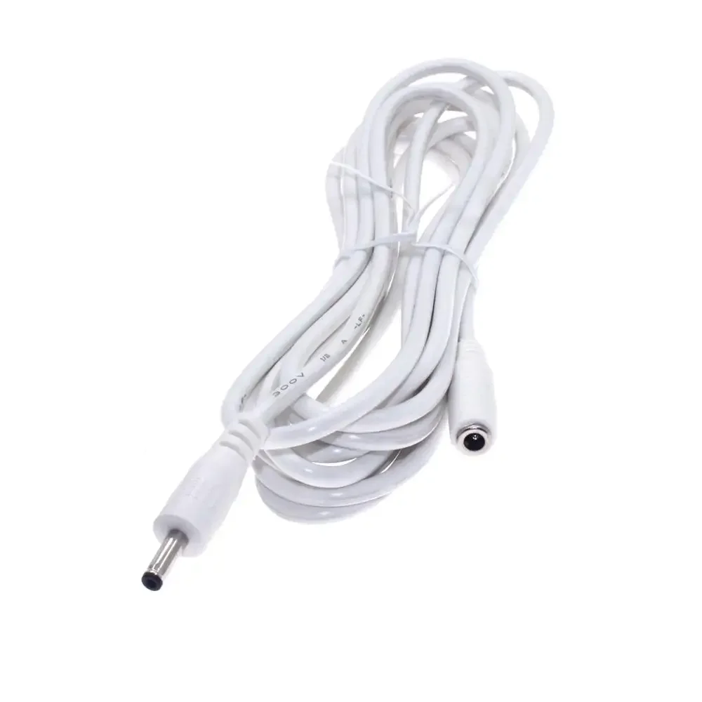 Biały przedłużacz zasilania 5 V DC DC3,5 * 1,35 wtyczka żeńska na męską Pord zasilania 1 m / 1,5 / 3 / 5 m 22AWG