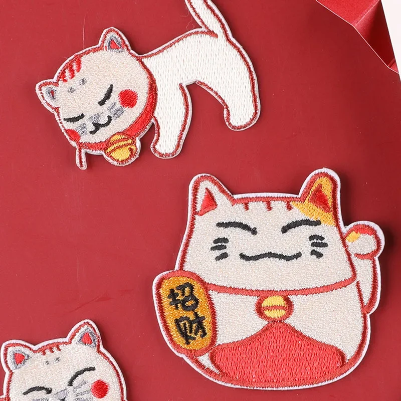 Chinese Style Lucky Cat Embroidery Patches Fortune Sign Stick-on Badges Cute Prayer Kitten for Clothing Phonecase DIY Decoration