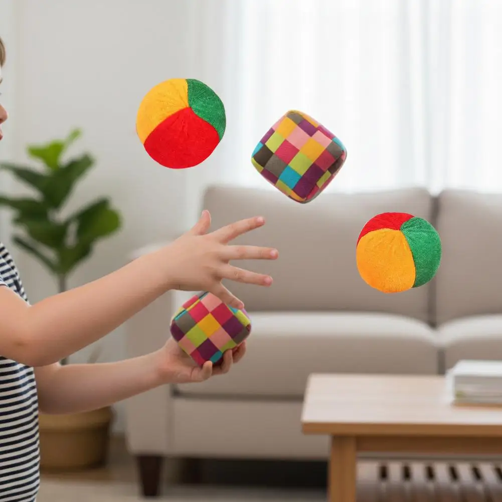 

6pcs Pumpkin Sandbag Throwing Game Children's Sports Game Pumpkin Velvet Sandbag Sensory Training Avoidance Training Gift