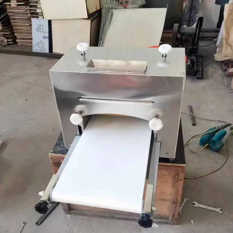 Commercial Small Pizza Bread Dough Roller Dough Sheeter Rolling Machine Dough Flattening Machine