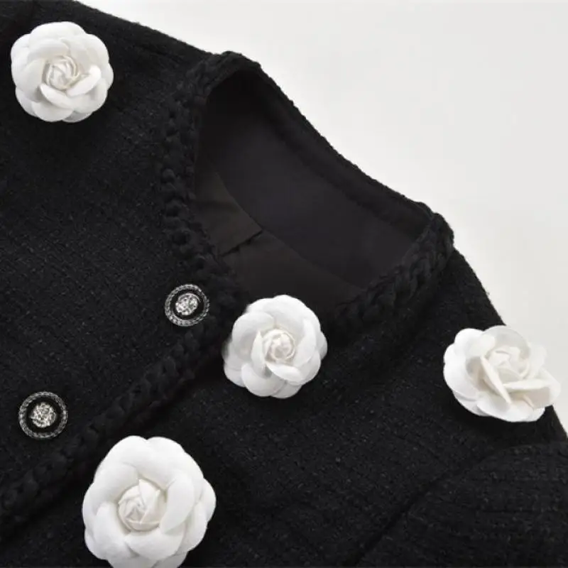 3D Flower Tweed Woven Black Jacket Women 2024 New Spring Camellia High-End Brand Round Neck Slim Long Sleeve Blazer Coats