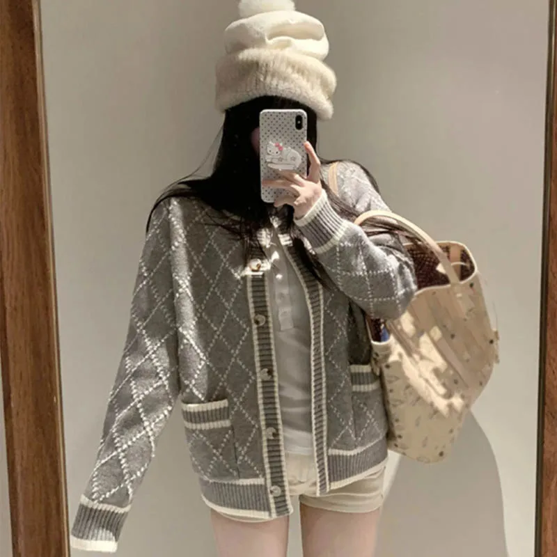 เสื้อสเวตเตอร์ผู้หญิงทรงเพชร ดีไซน์เก๋ สไตล์ลำลอง สีดำ อ่อนโยน หลวม ใส่สบาย แขนยาว รุ่น 12