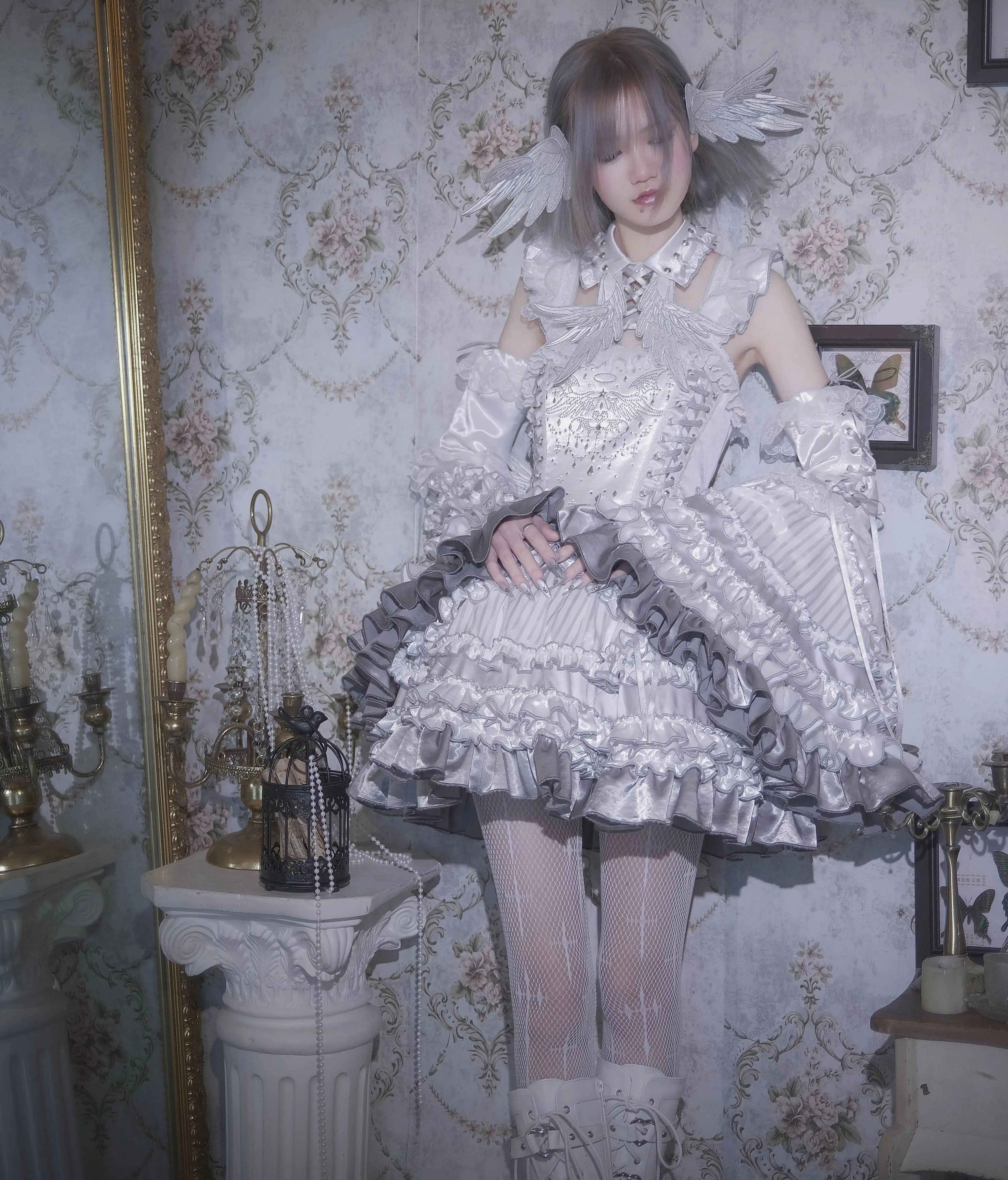 Metallic Angle Silver White Light Lolita Dress Long Flare Sleeve Camis and Ball Gown Midi Skirt Set Romantic Lacy 2pcs Set Plus