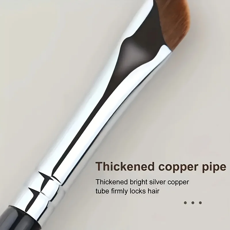 Sickle-shaped Eyeliner Brush, Crease-to-teardrop Contour Brush, Angled Brow Brush, Blade-edge Brush - Detail 1