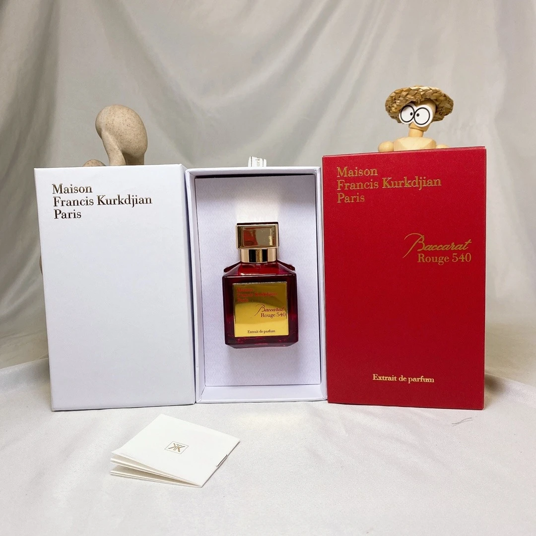 

Лучший продаваемый парфюм Maison Francis Kurkdjian Baccarat Rouge 540 Pure, 70 мл/2.3 унции, амброво-цветочный, стойкий, унисекс аромат.