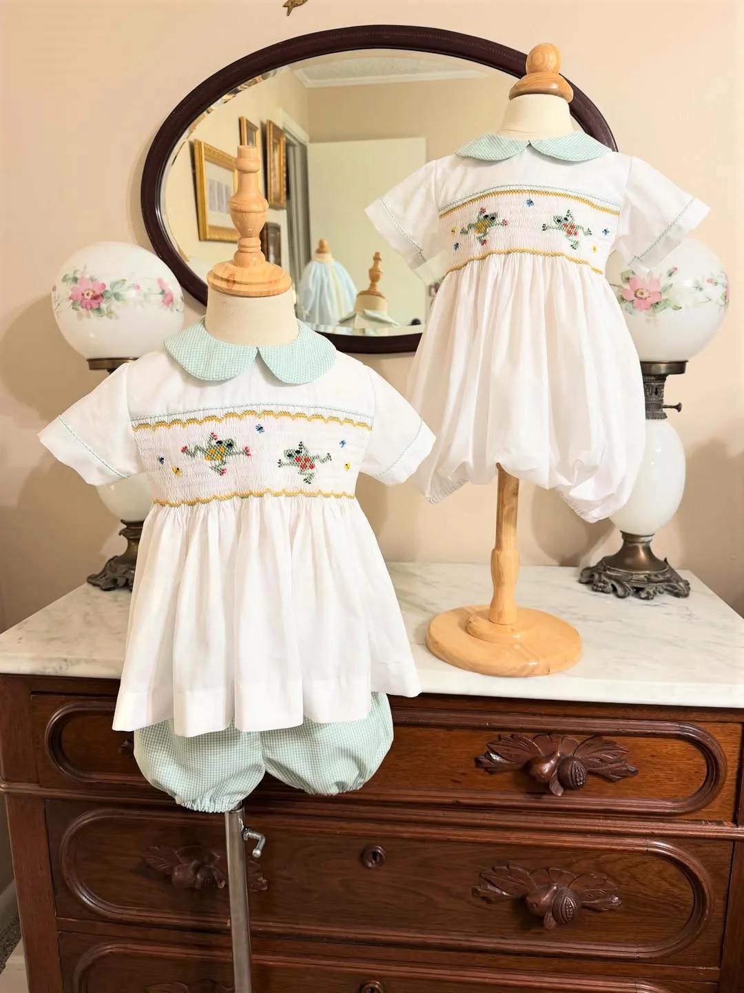 Summer Baby Boy Girl Hand Embroidered Frog Green Plaid White Smocked Dress Outfit For Casual Party Birthday Photography A505