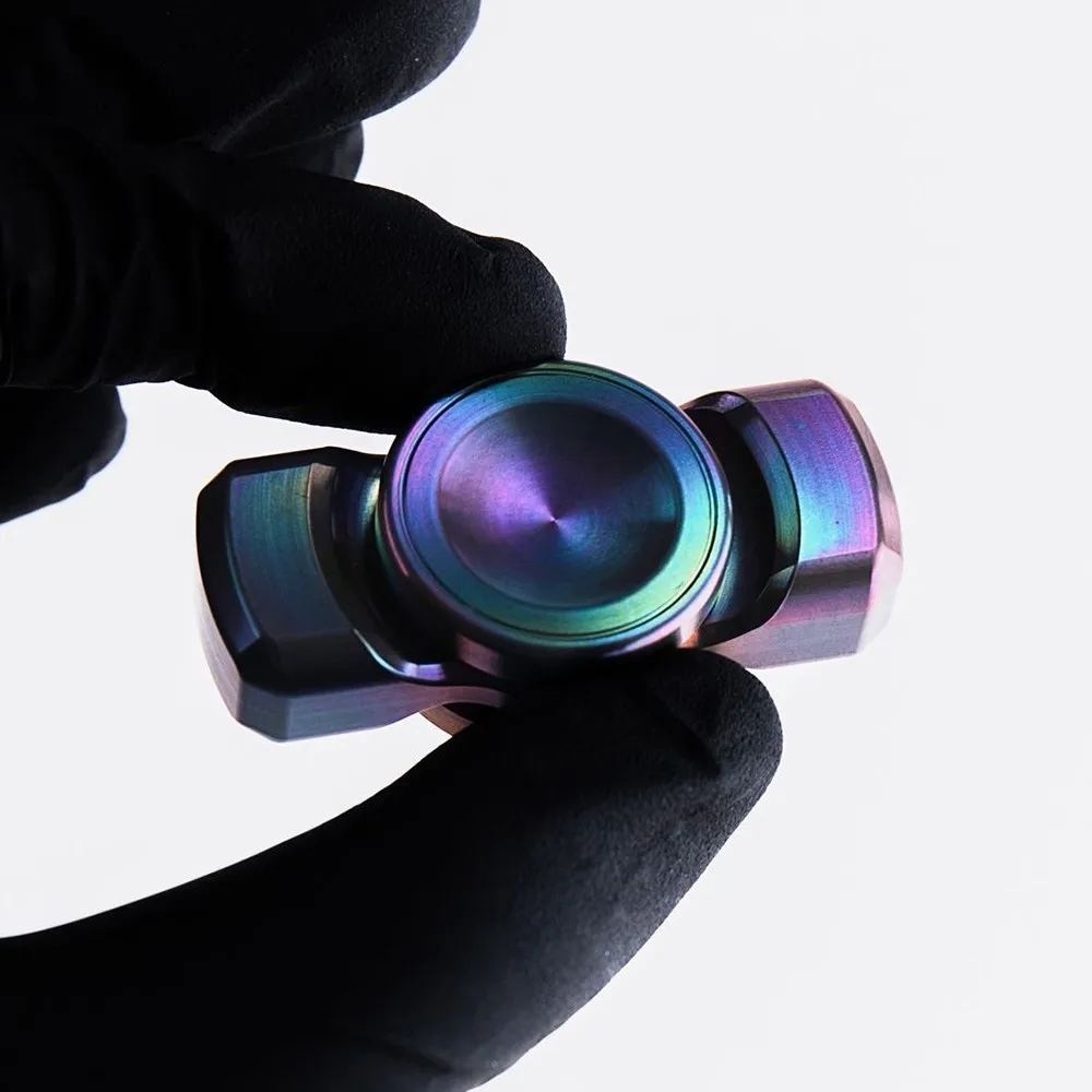 C.DEER Chasing Shadow Fidget Spinner mit zwei Klingen, Fidget Spinner aus Edelstahl, Gadgets zur Angstlinderung, originelles Design