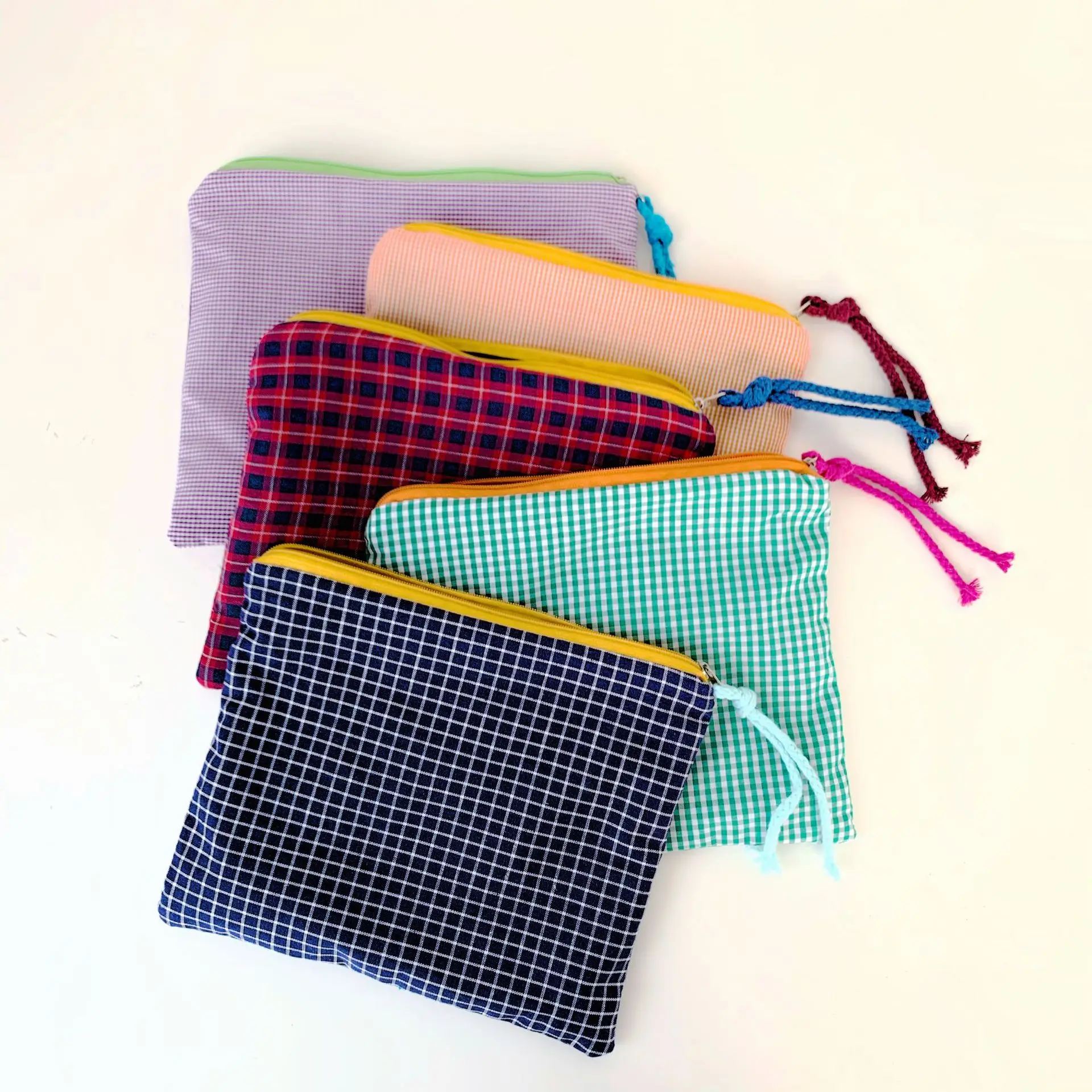 Women Girls Plaid Makeup Bag Cotton And Linen Cosmetic Bag Zipper Pouch Simple Portable Large Capacity Storage Bag Fashion