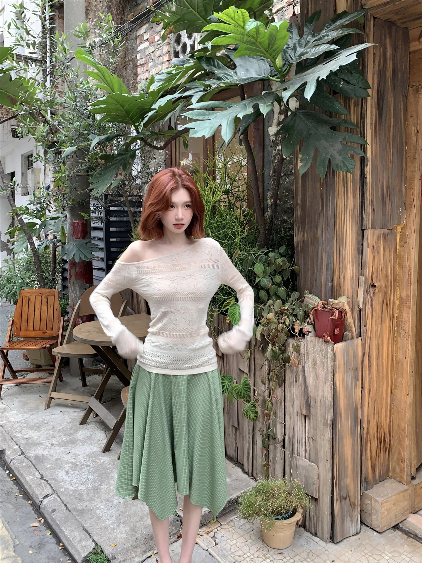 

Женский свободный вязаный топ с вырезами на плечах, однотонный, стройнящий, удобный, в корейском стиле, повседневный, для работы и отдыха