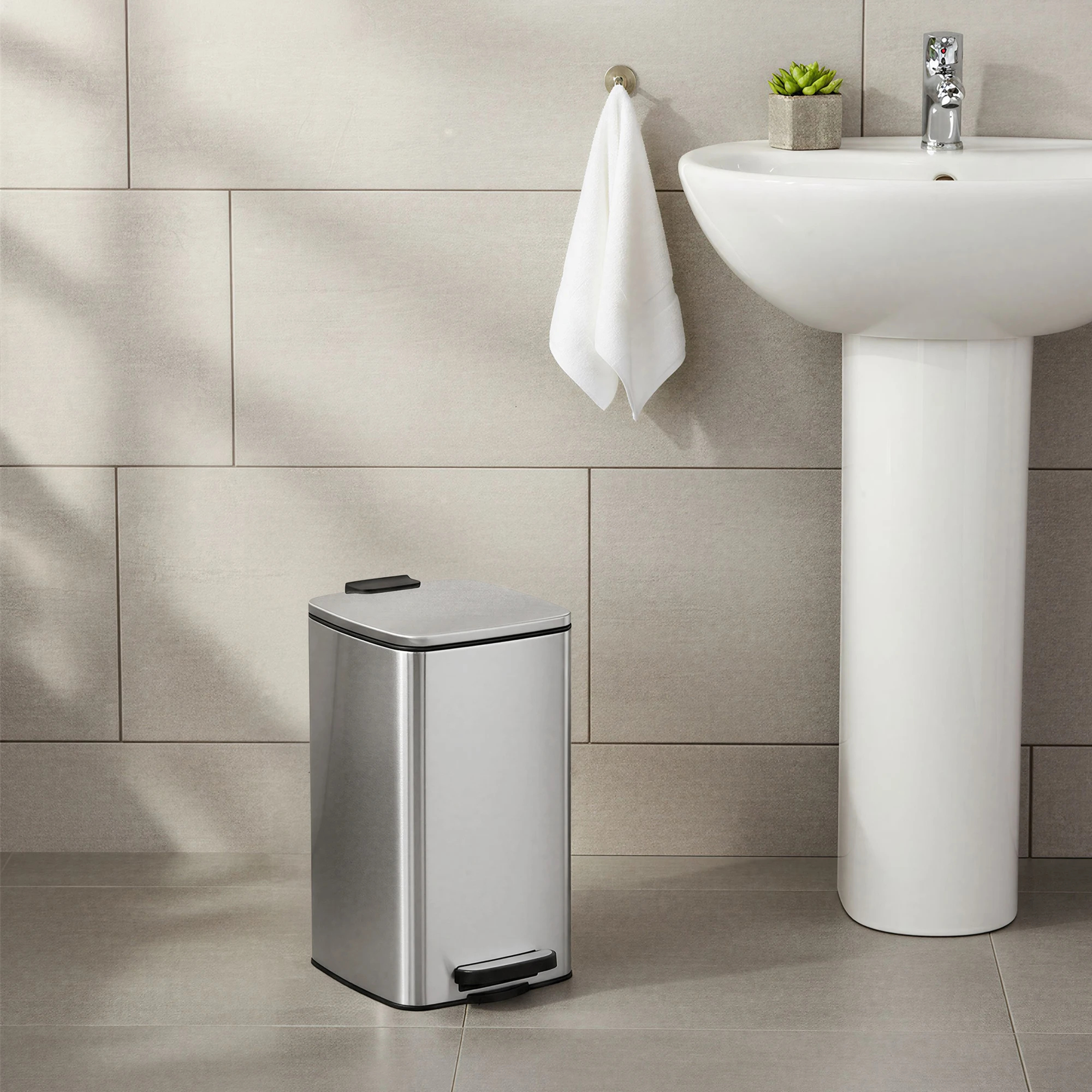 SONGMICS Kitchen Bin, 2.1-Gallon (8 L) Trash Bin, Stainless Steel Pedal Bin, with Inner Bucket, Soft Close and Stays Open