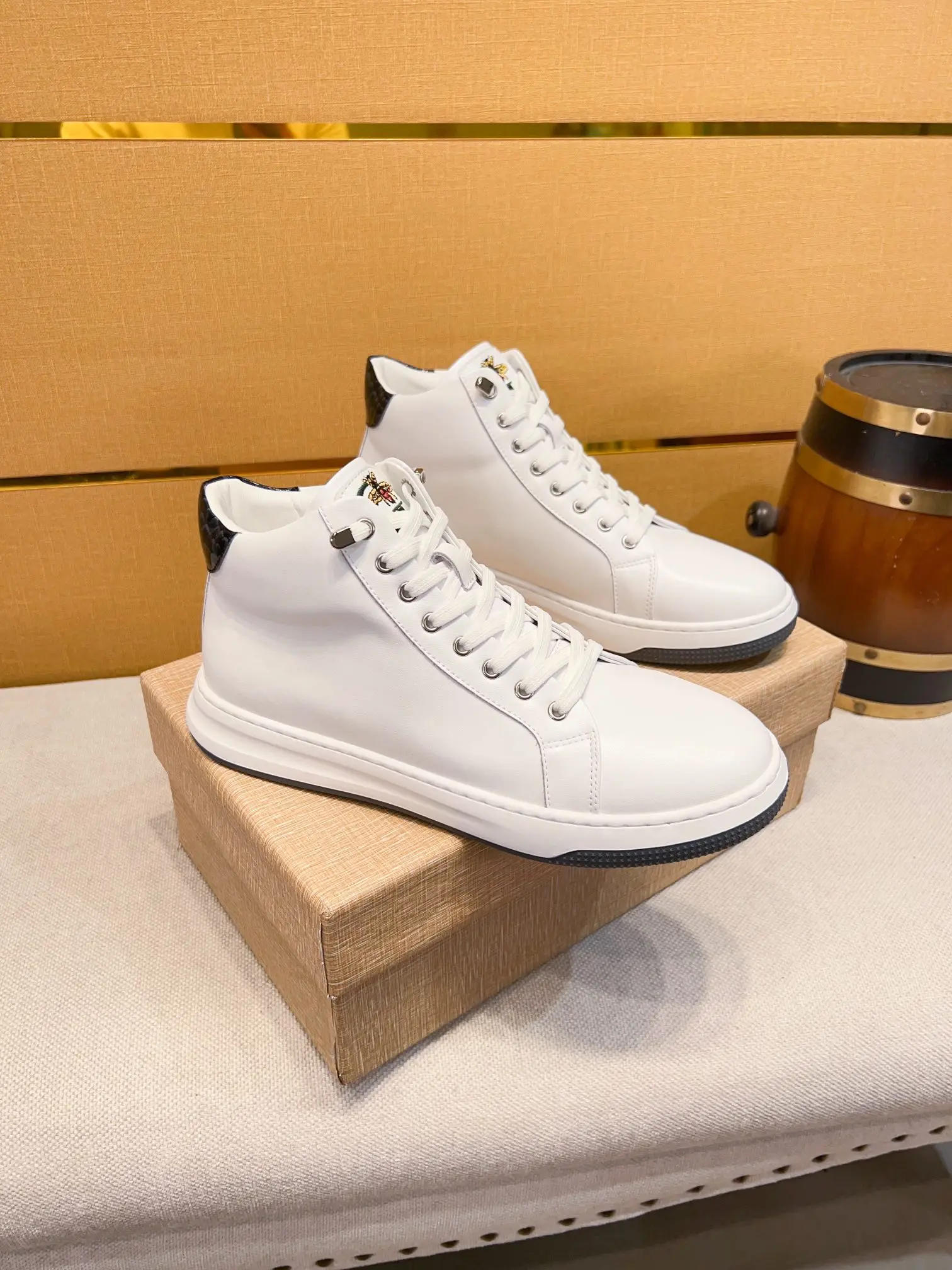 Men's Fall-Winter 2024 genuine leather fashion casual lace-up high-top sneakers Sports shoes