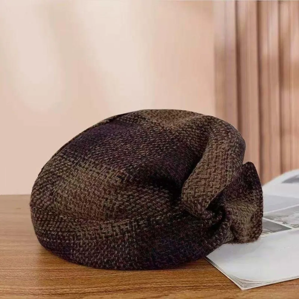 Prosta czapka beret w kratę dla mamy z kontrastowymi kolorami, wełniana czapka malarska w stylu brytyjskim, uniwersalna dziergana czapka artystyczna dla kobiet i dziewcząt
