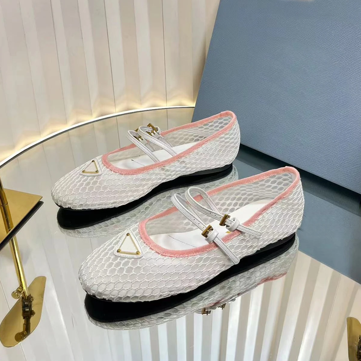 حار بيع أزياء النساء أحذية تنفس السيدات الباليه الشقق أحذية شبكة سرفا عالية الجودة عارضة ماري جين النساء أحذية مسطحة