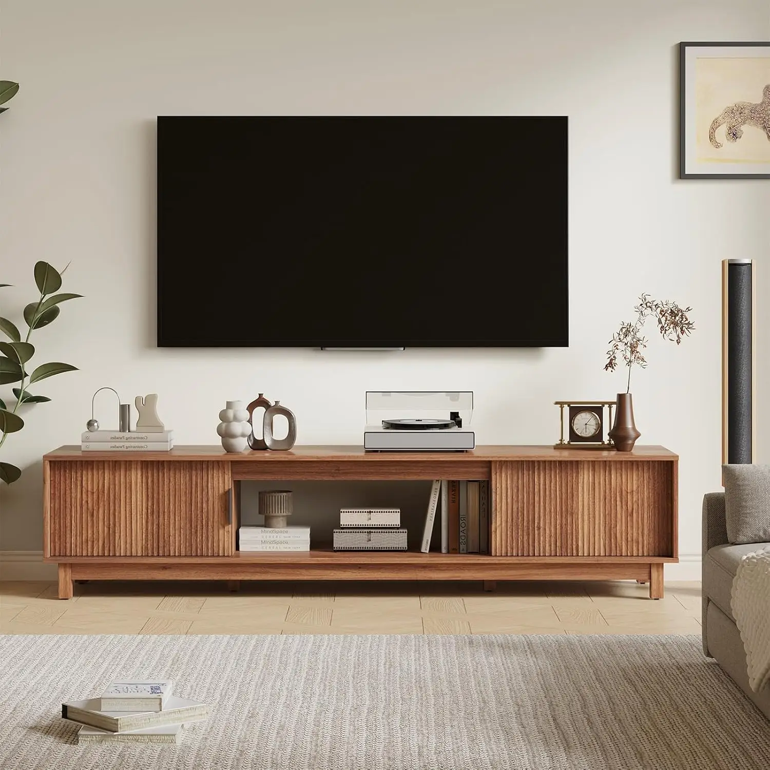 I Have a 3.5-Meter Wall for a TV: What Size Console Should I Get?