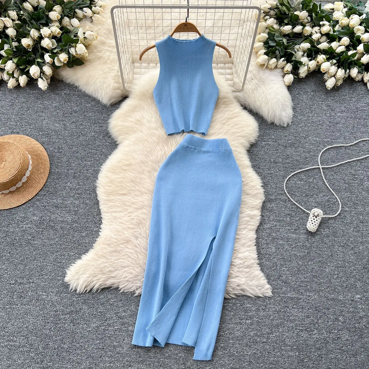 

Женская летняя одежда, новый сексуальный вязаный топ без рукавов с подвесным воротником, комплект с юбкой с разрезом и высокой талией