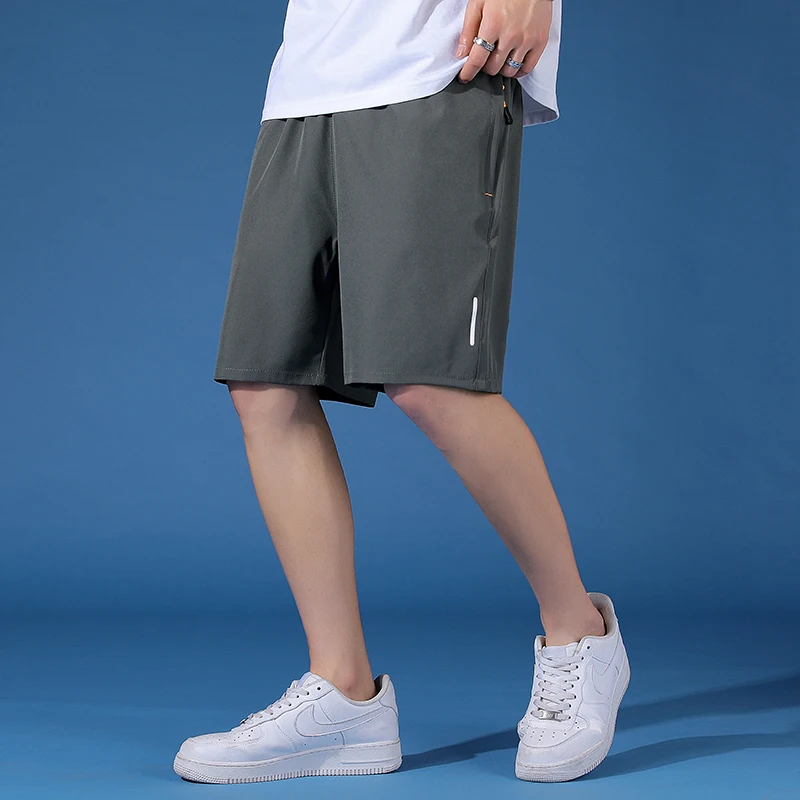 Summer ice silk shorts for men's new lightweight, breathable, loose fitting, quick drying, cool feeling, elastic casual sports s