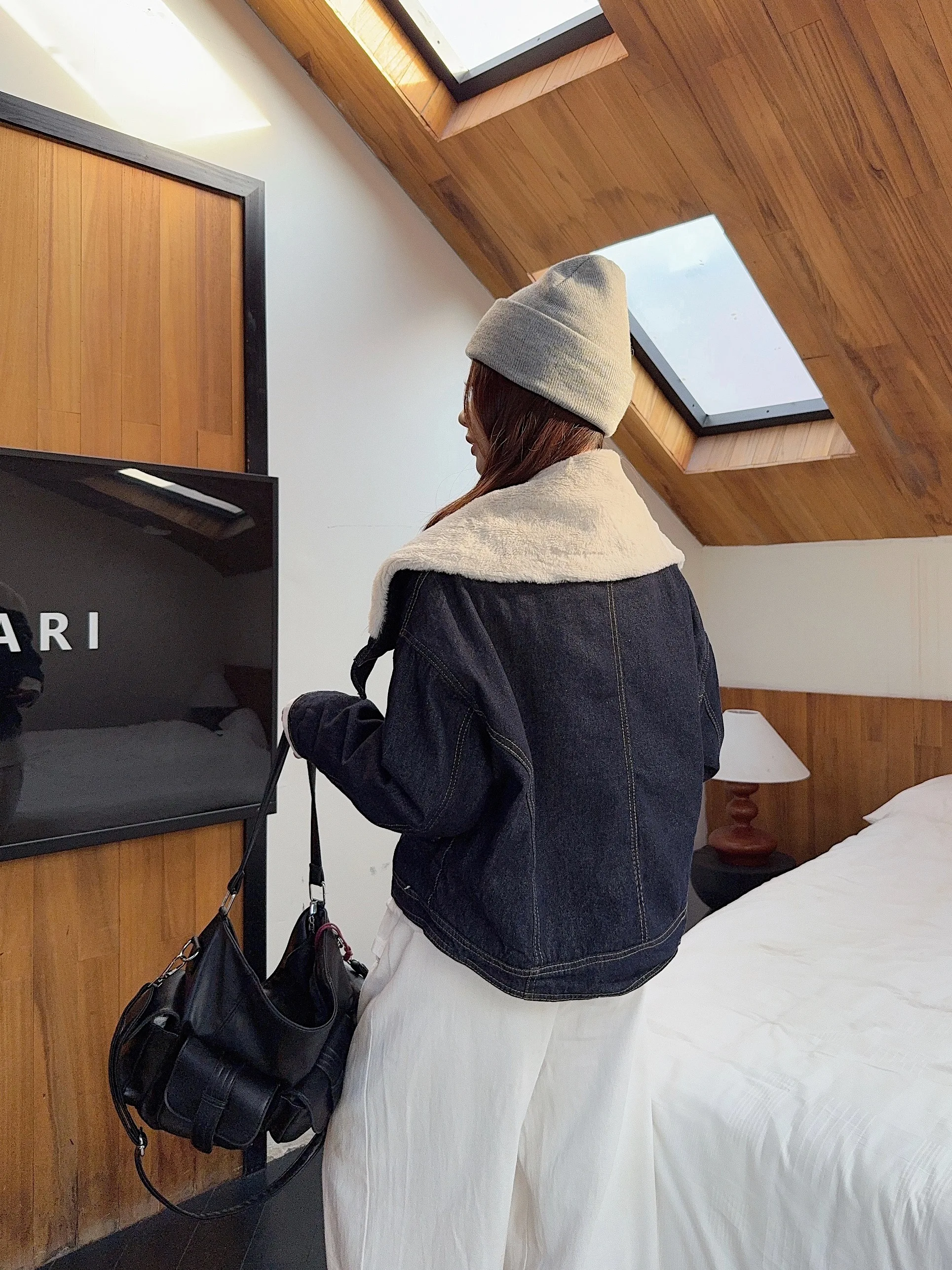 

Denim Coat Hoody Fur Plush Womens Winter Buttoned Hooded Kawaii Trend Urban Travel Standneck Patchwork Quilted Furry Corduroy OL