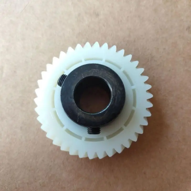 G8TC交換ホワイトギア38個の歯の縫製速度エンハンスメントギアを強化する