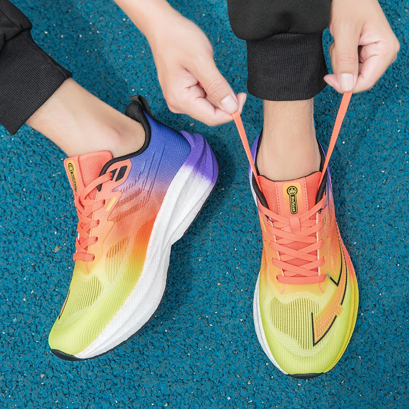 

Fashionable Breathable Mesh Men's Running Shoes Low-Top Large Size Anti-slip Shock-absorbent Casual Sports Sneakers