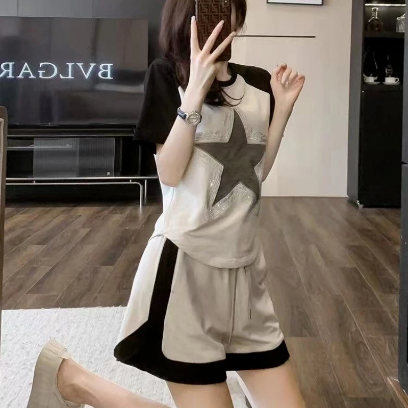 Casual Sports Suit for Women in Summer New Loose Age-reducing Fashion Printed Shorts Sleeves Two-piece Set