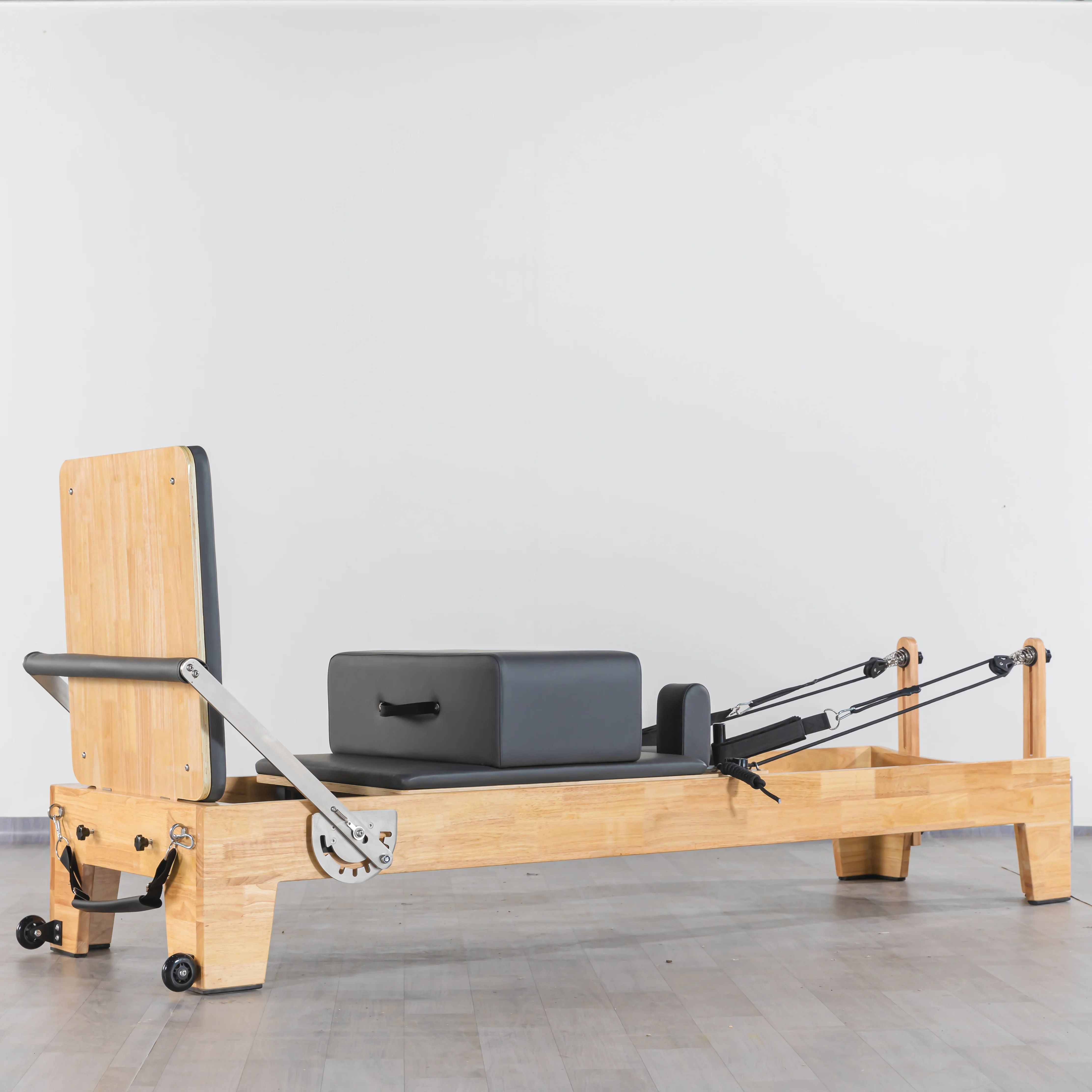 

Gym Fitness Core Bed Quality Commercial Household Factory Outlet Oak Pilates Reformer