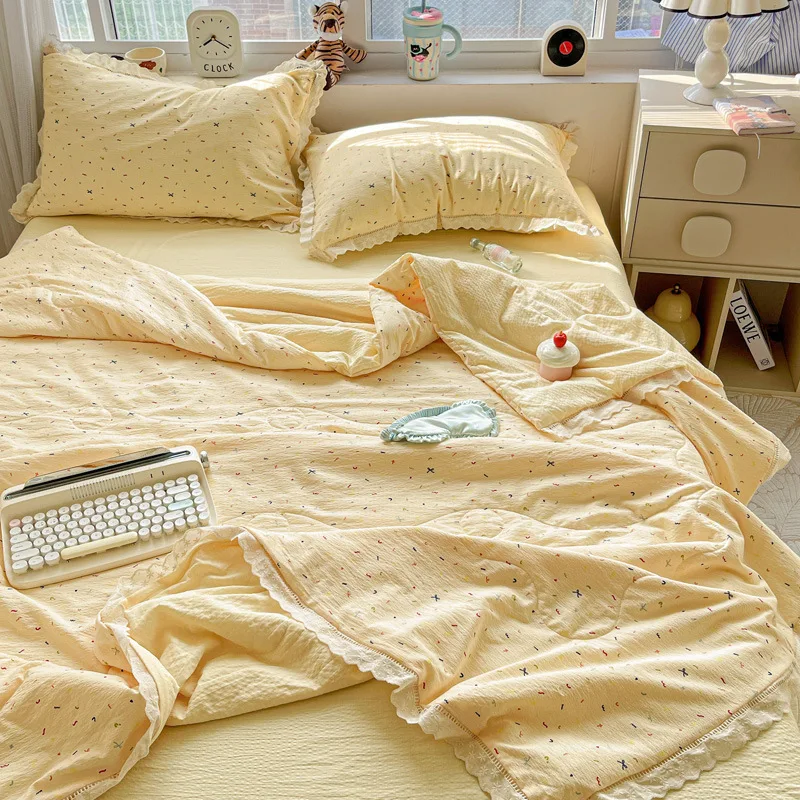 

Ins Cotton Lace Edge Quilt Summer Cool Blanket 4-piece Thin Sleeping Nap Machine Washable Air Conditioner Blanket Flower Design