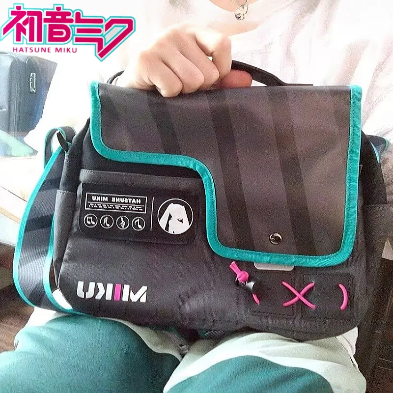 

Hatsune Miku functional syllable shoulder bag creative cute cartoon printed magnetic buckle portable diagonal bag gift