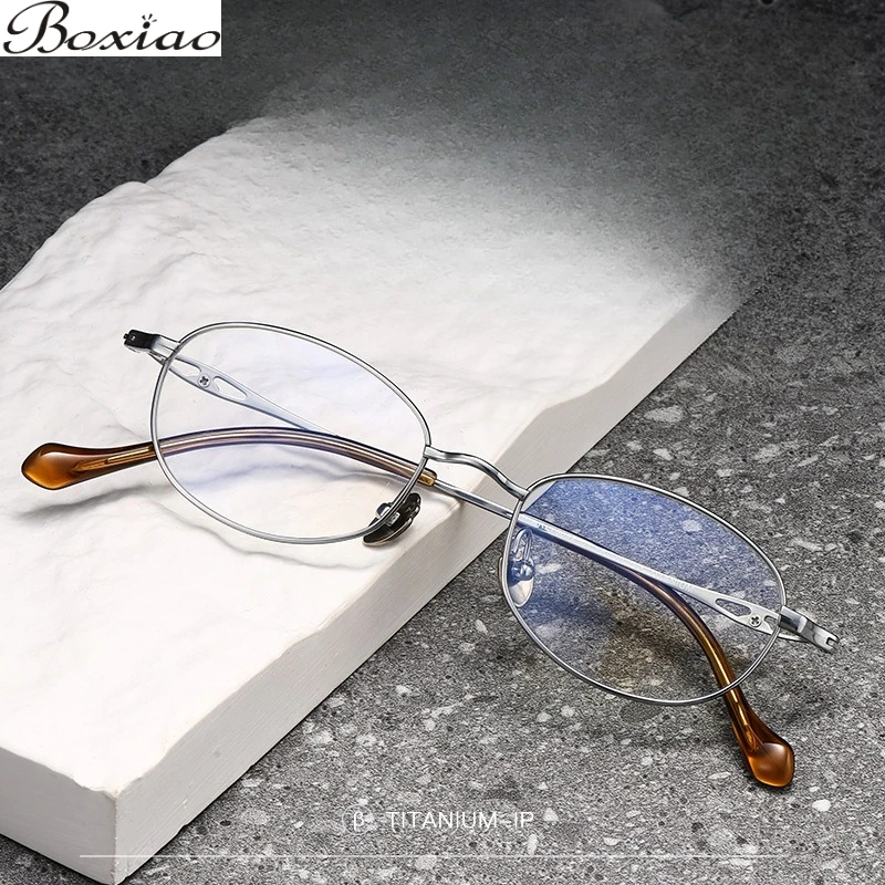 New Oval Pure Titanium Glasses Thin-edged Myopia Frame Ultra-light Small Round Reading Glasses for Men and Women.