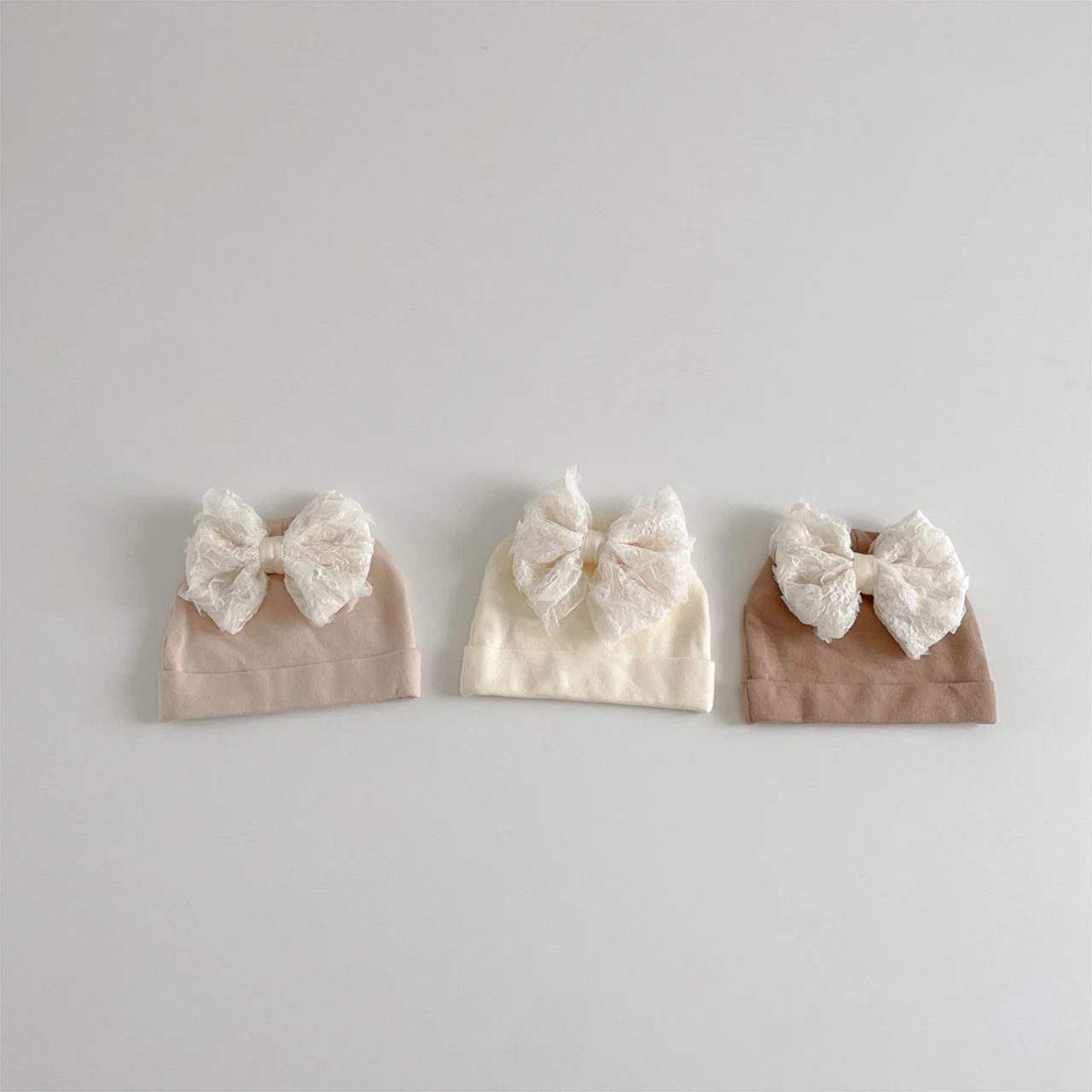 หมวกเด็กอ่อนผ้าลูกไม้สีขาวประด - Baby Hat Beanie บทวิจารณ์และราคา