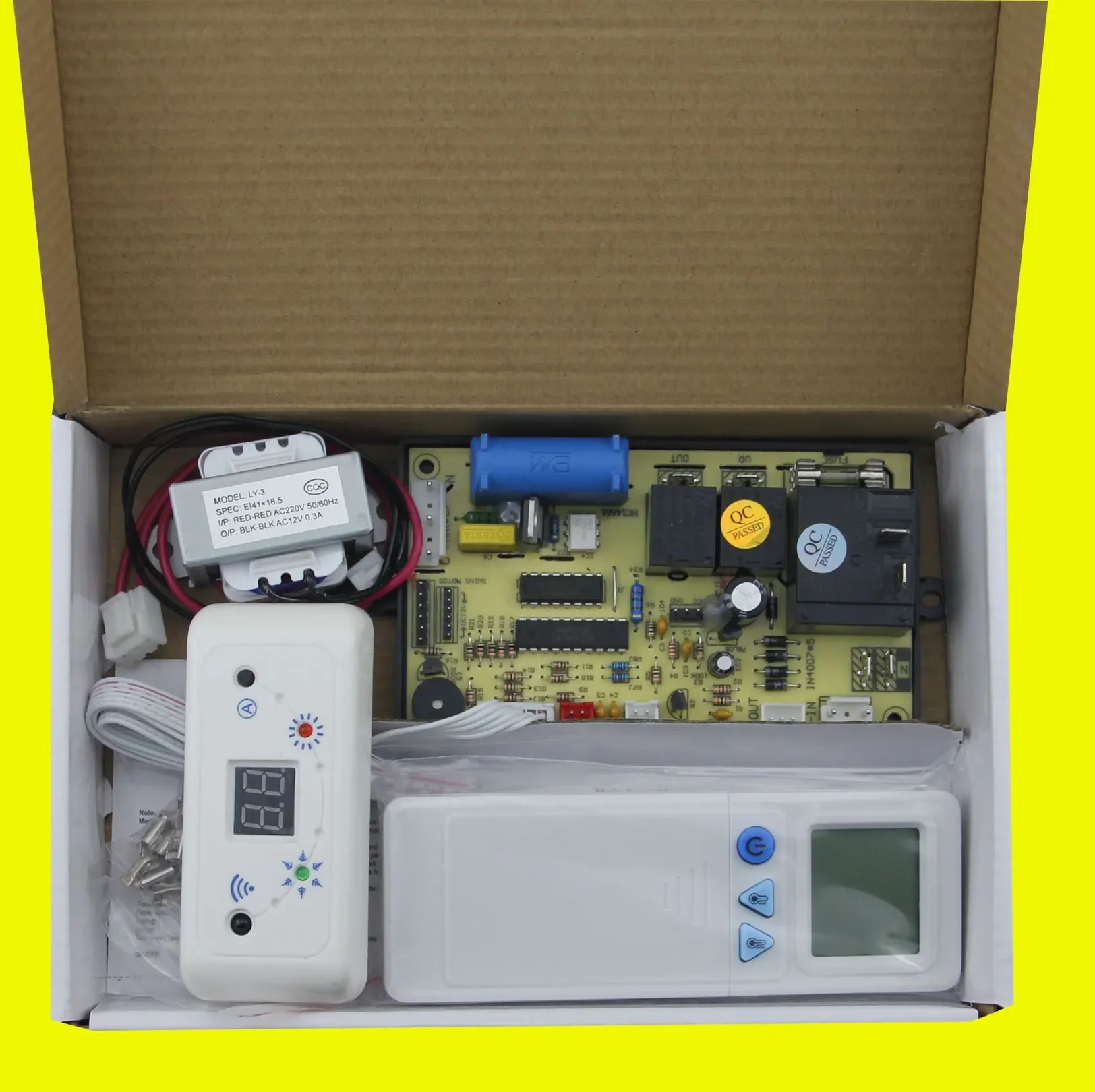 

Universal Air Conditioner Control System PCB Board Kit QD-U08PGC and Air Conditioner Remote Control