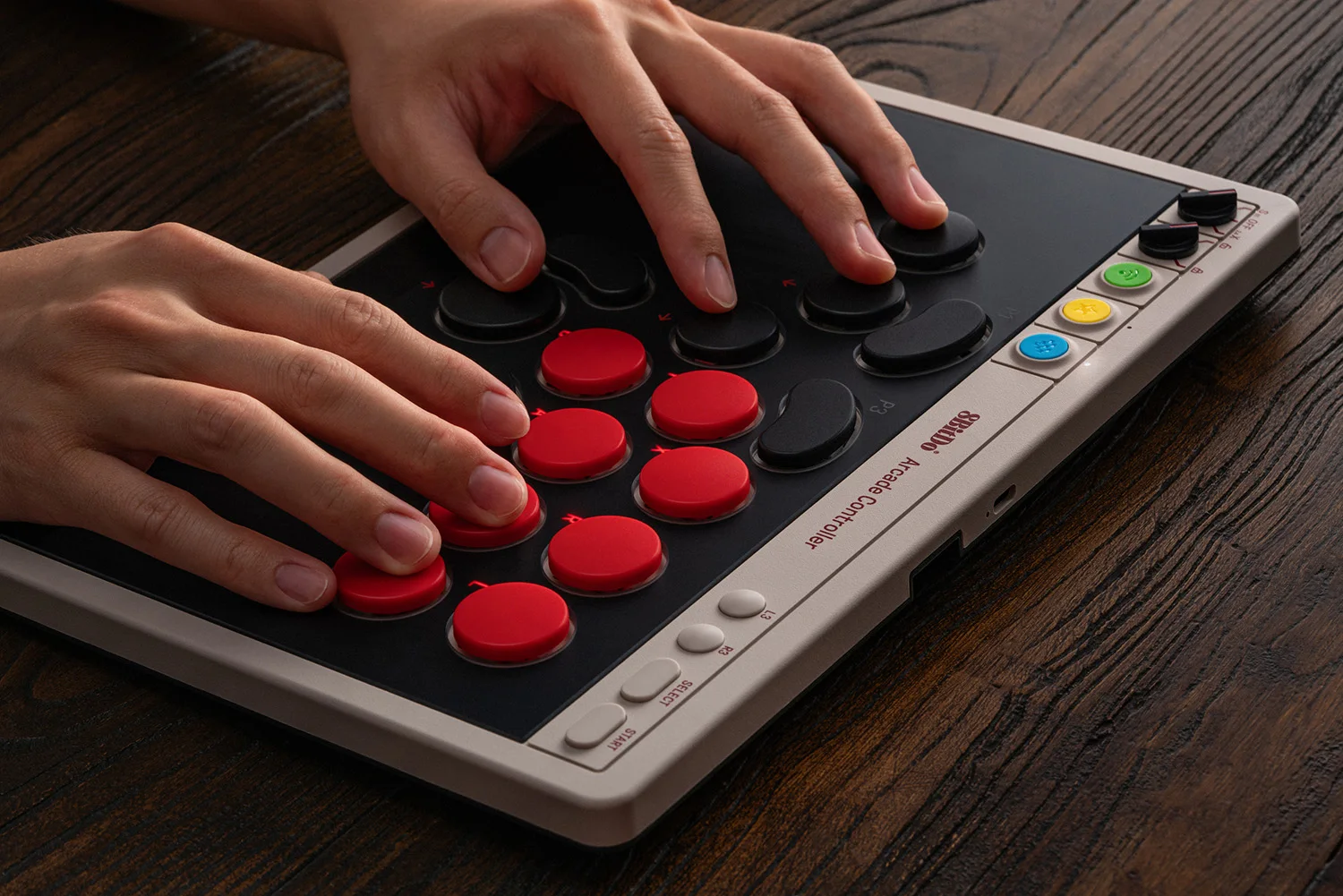 8BitDo All-Button Arcade-Controller für Switch & Windows – 3 Verbindungsmodi, flache lineare Schalter, 4 programmierbare Tasten – Detail 5
