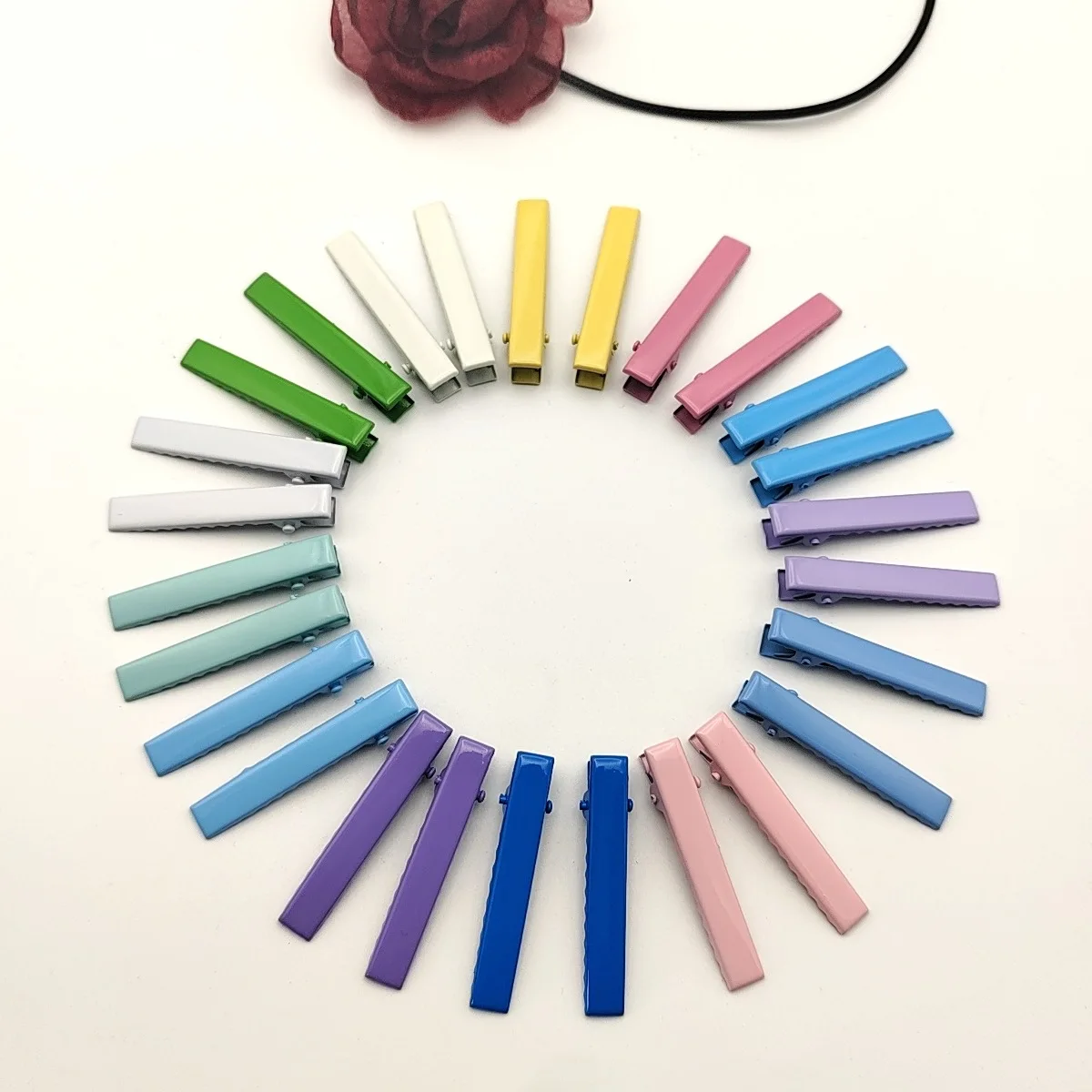 

Professional custom new hairpins of various colors, edge clips, duck bill bangs, headgear, color custom wholesale