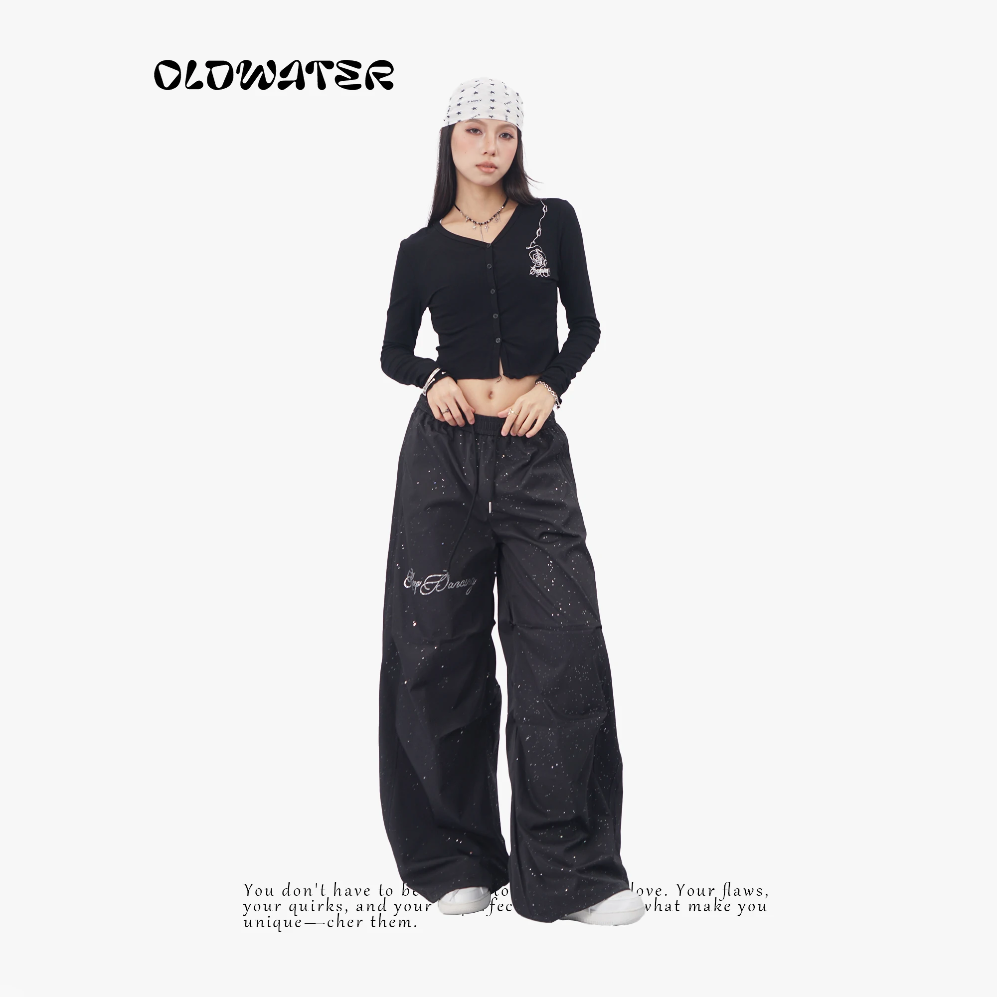 Oldwater Korean Style Long Sleeve T-Shirt Black V-Neck Button up Embroidered Waistline Reveal Casual Cotton High Waist Rose