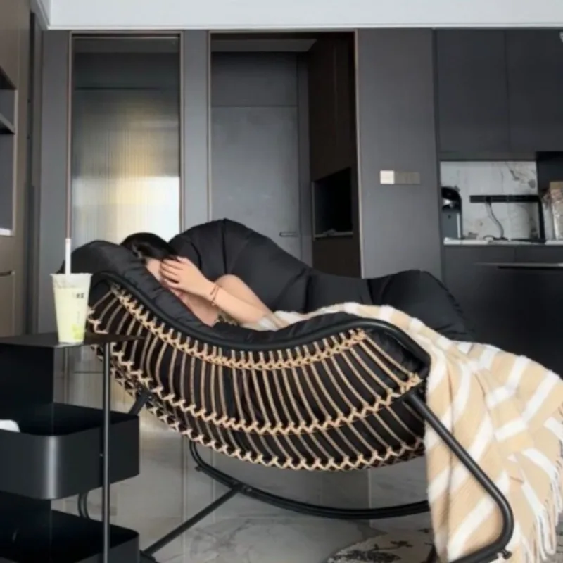 الاسترخاء الروطان المنسوجة كرسي صالة شرفة بسيطة تهز لينة أريكة كرسي الحديثة الفاخرة الإبداعية الفن أثاث غرفة المعيشة