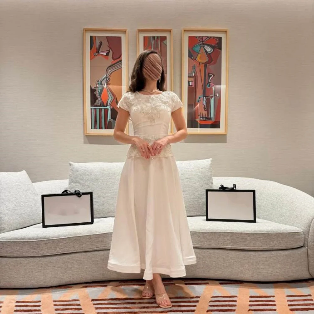 

Customized Exquisite Ruched Women Prom Dress Charming Short Sleeve A-line Satin Party Dress Women Lace Applique Evening Gown