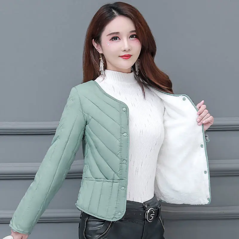 

Women's Short Cotton With Added Velvet Thickened Lining, 2024 Autumn And Winter New Style, Slim Fit, Inner Wear, Large Size,