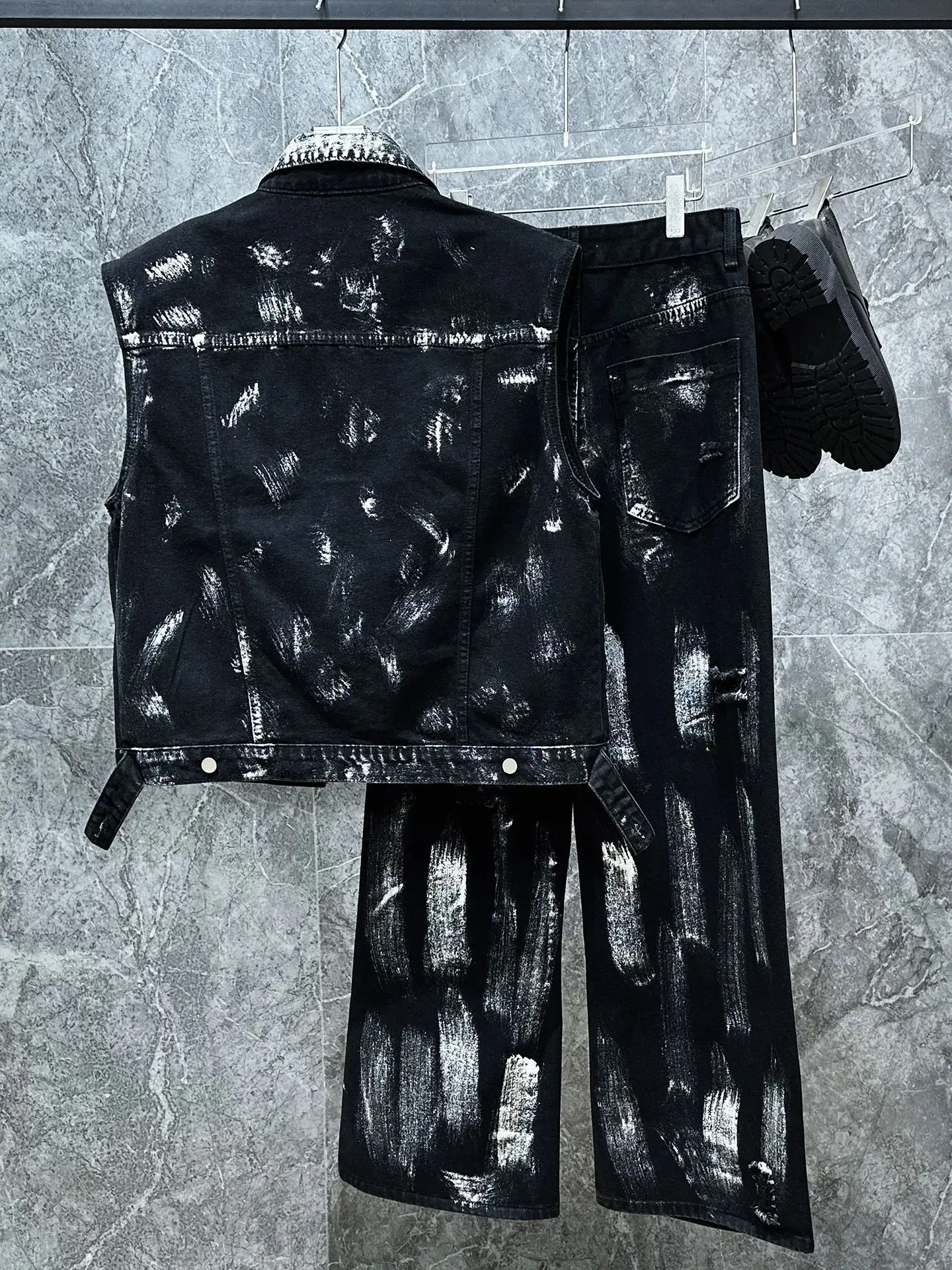 Men's Ripped Jeans Two-piece S - Men'S Fashion Vest With Jeans บทวิจารณ์และราคา