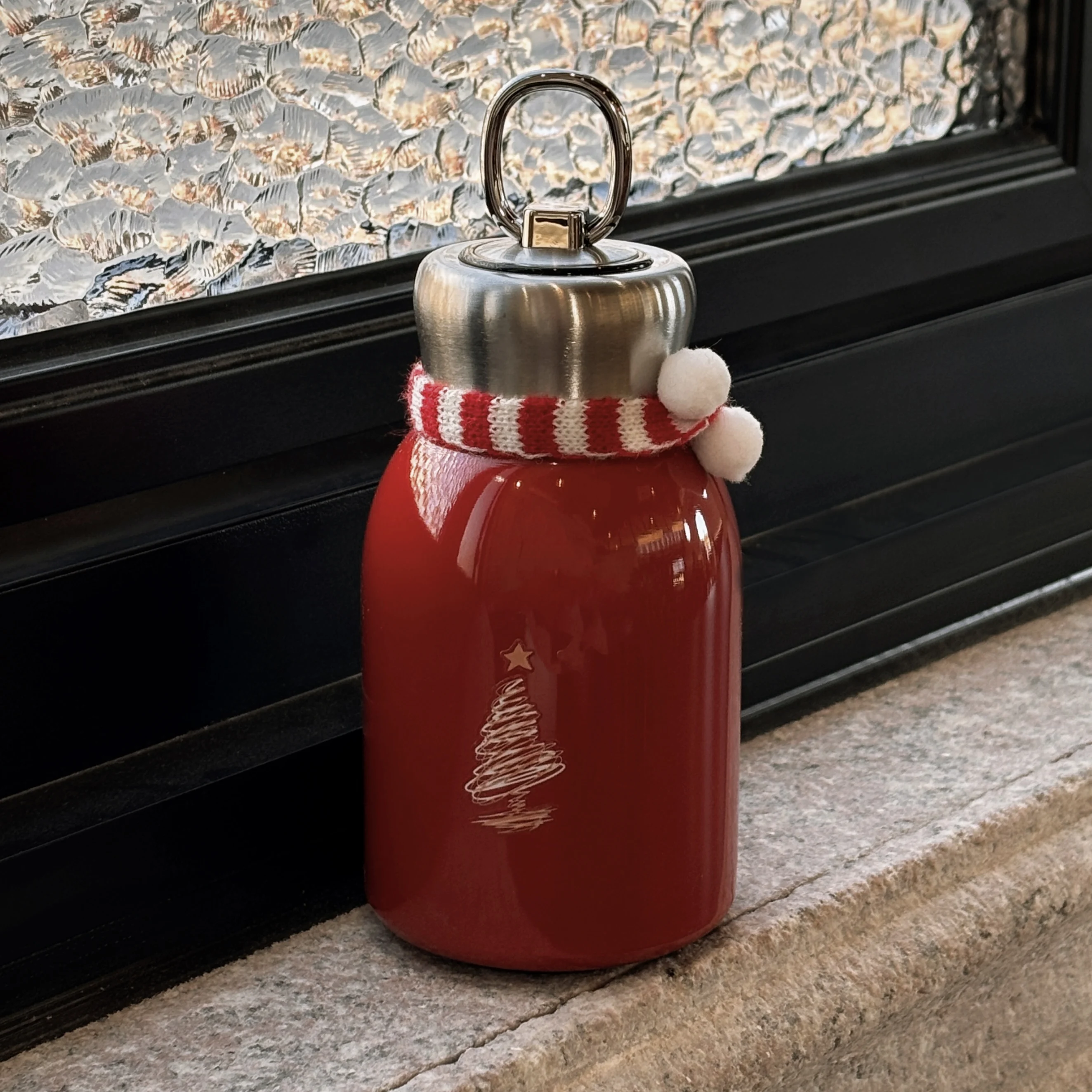 كوب ماء معزول من الفولاذ المقاوم للصدأ لشجرة عيد الميلاد مرسومة يدويًا، كوب طالب محمول مقاوم للحرارة مع هدية جذابة جمالية عالية