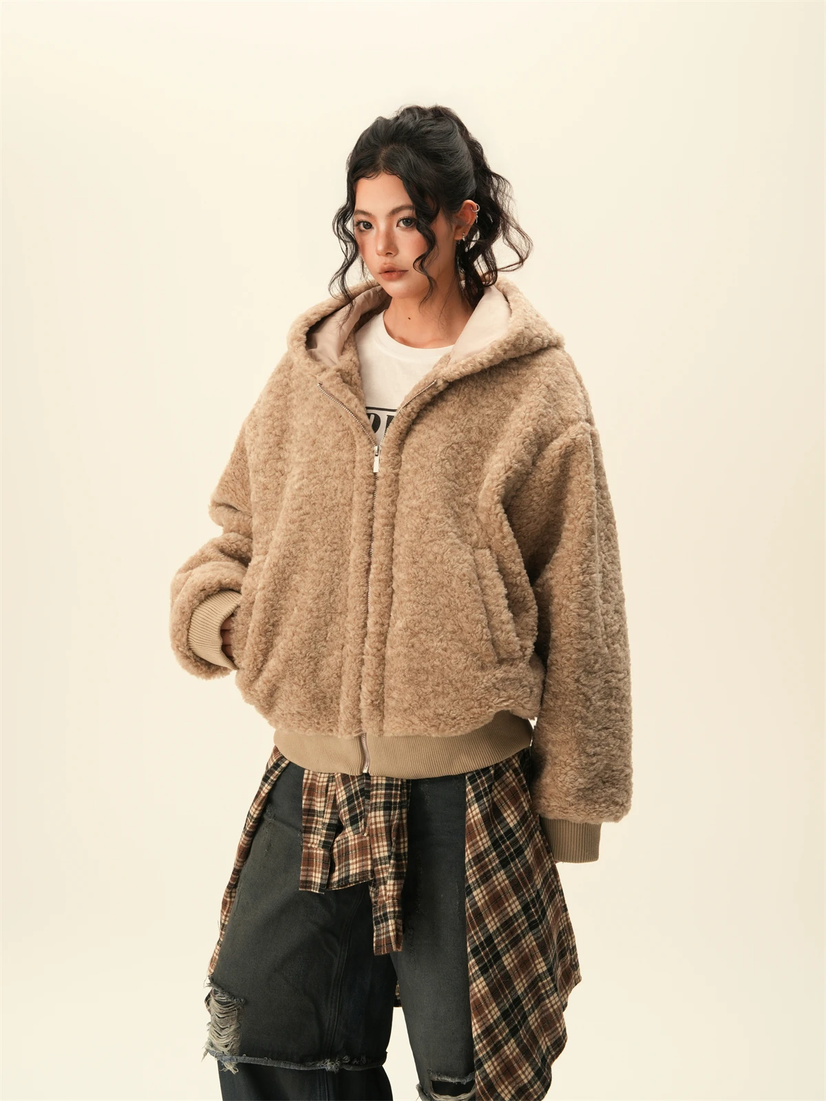 

Мужская хлопковая куртка с капюшоном из меха ягненка в американском стиле ретро, зимняя теплая хлопковая одежда для ленивых, свободная посадка, декор на молнии