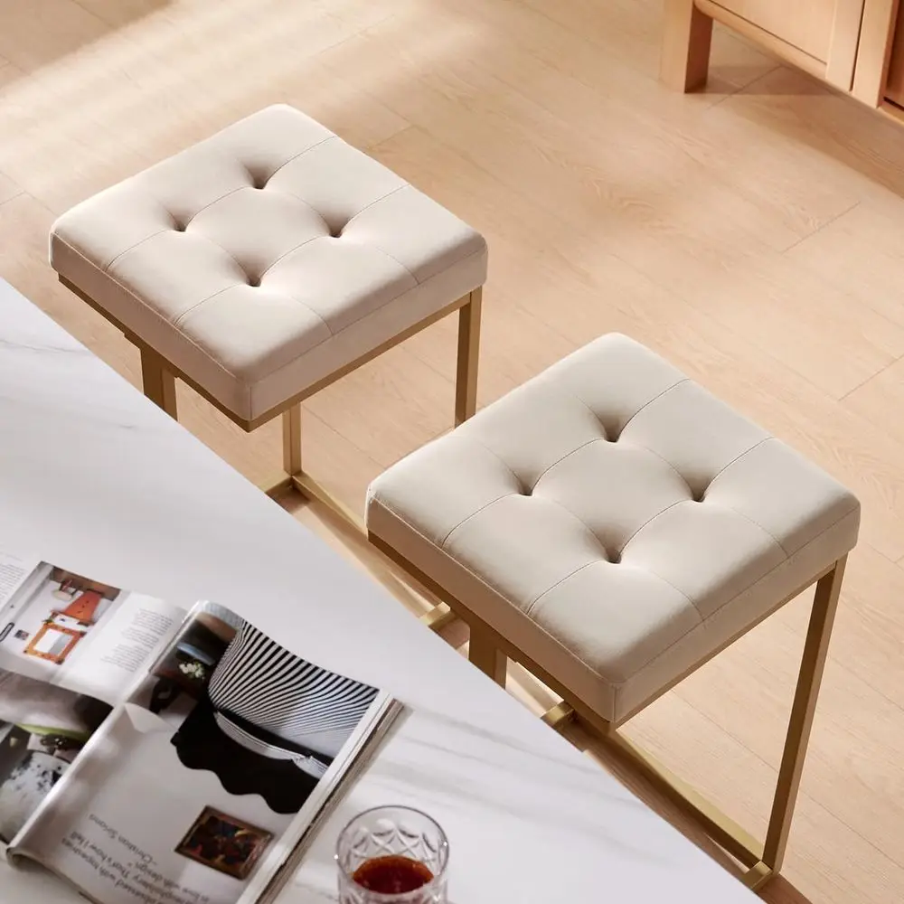 Paar 26 hohe, mit Samt gepolsterte goldene Barhocker für die Kücheninsel, Taupe, Modell 5067