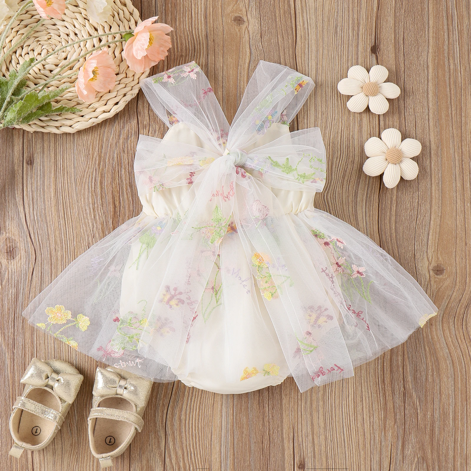Summer cross-border new girl sweet and cute 0-1 years old embroidered mesh clothes